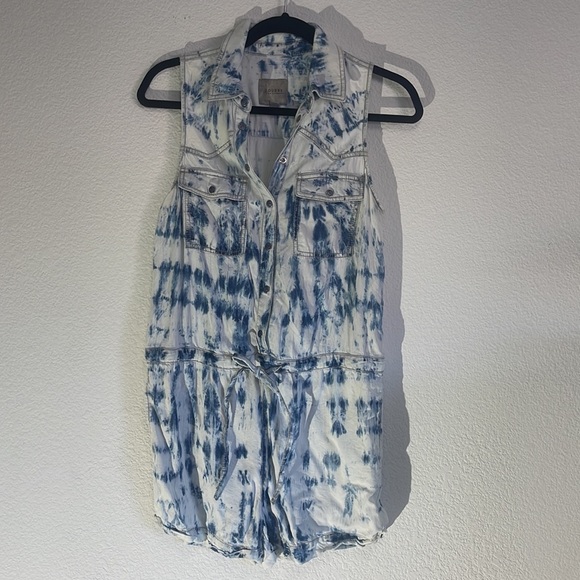 Guess Acid Wash Tie-Dye Romper
Style # W42D44W3E81 - Picture 2 of 7